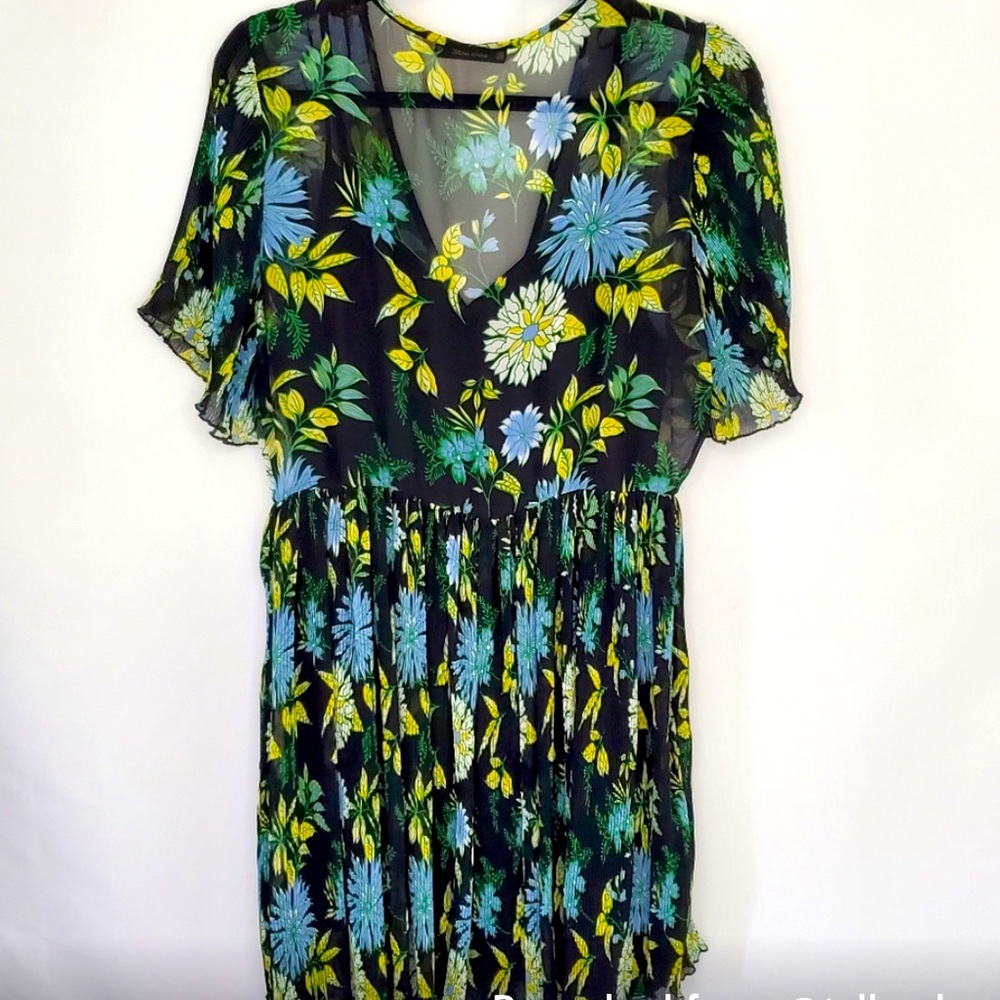 Zara Floral Print Mini Dress Pleated Dark Floral